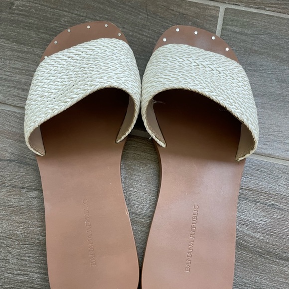 Banana republic sandals size 6.5 - Picture 2 of 8